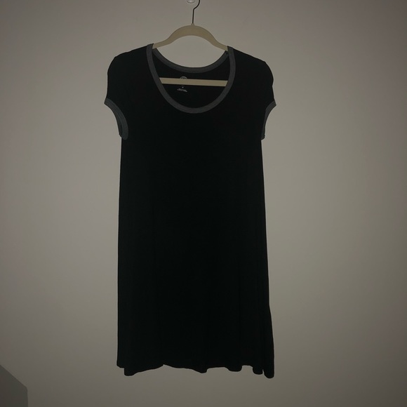 SO Dresses & Skirts - SO black T-shirt dress with gray trim
